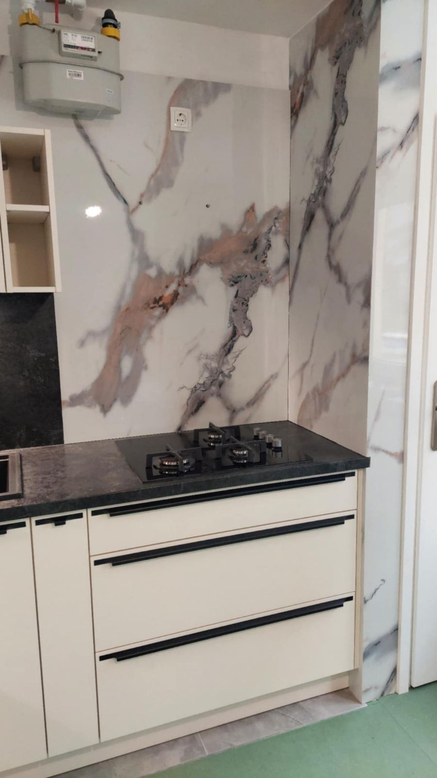 Zlatno Bijeli Mramor Zidni Panel 260x122 cm